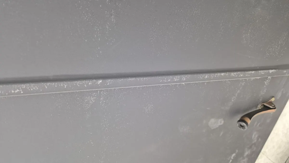 끈끈이 접착제  청소 전