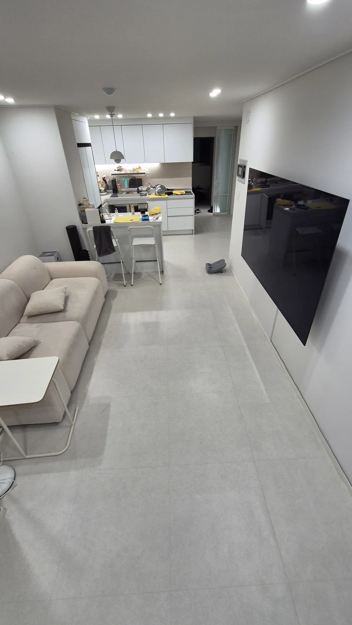 아파트 역류 청소 후 거실 바닥 깨끗