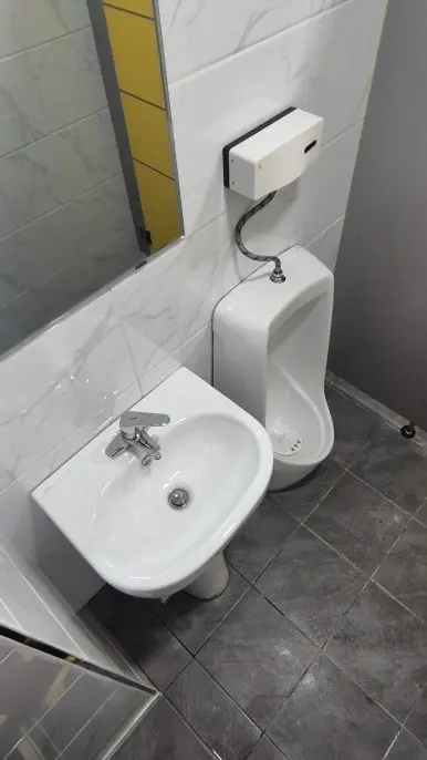 고덕동 소변기 세면대 세정 완료