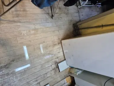 가정집 옷방 오수 침투