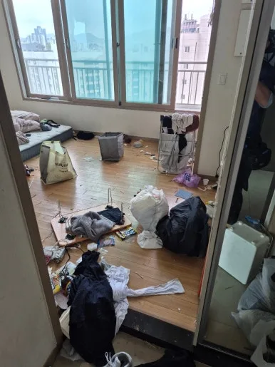 부평 아파트 쓰레기집 방 쓰레기 쌓인 상태