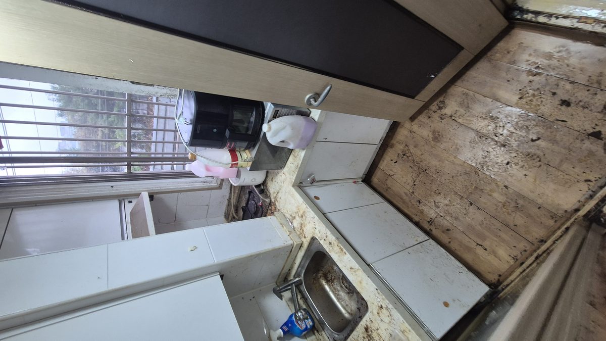 쓰레기집 주방 청소 전