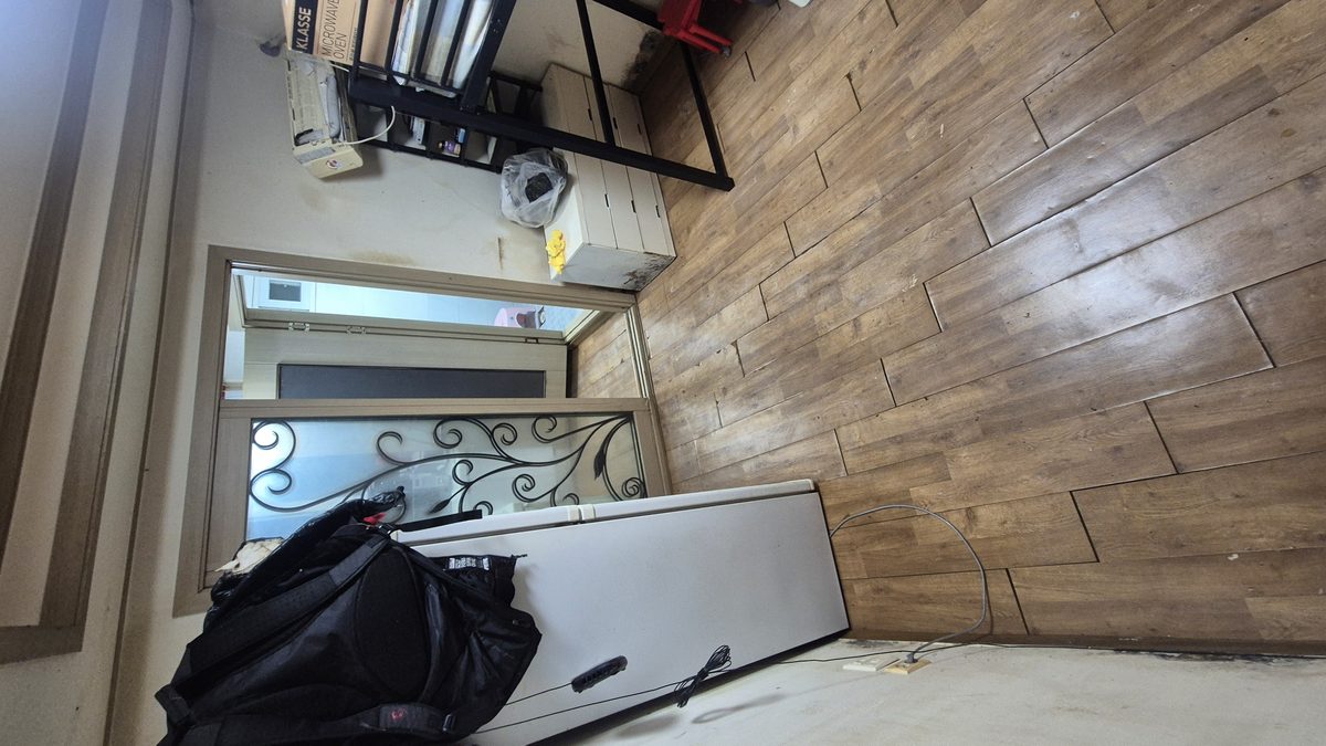 쓰레기집 방2 청소 후