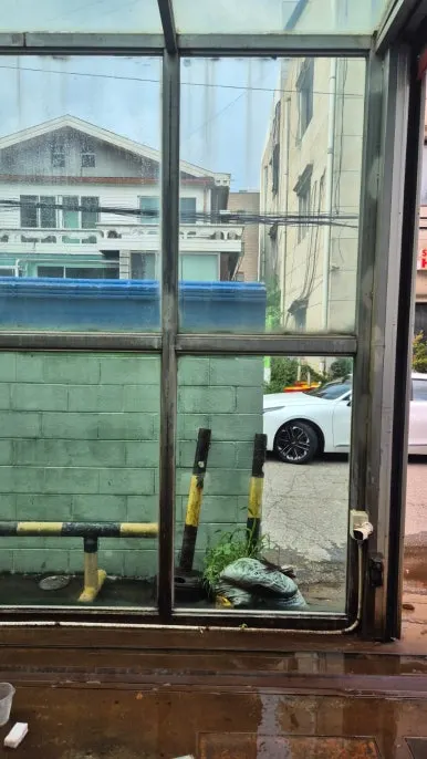 마포 외벽 백화 산세정 완료