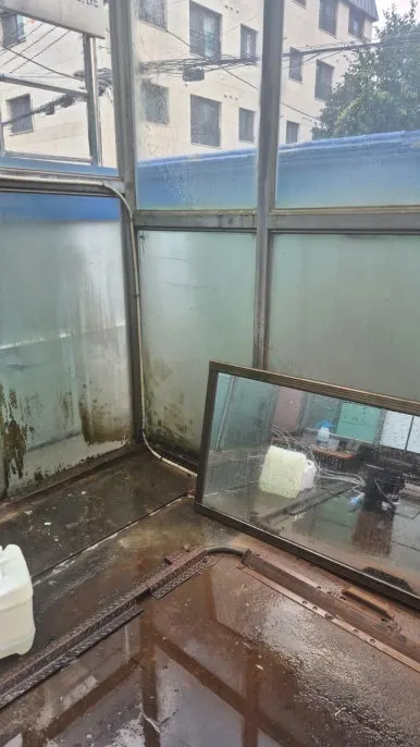 마포 외벽 백화 산세정 전 현장