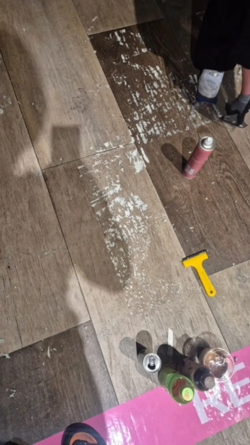 바닥 바닥 청소 전