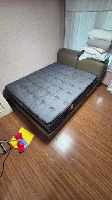 인천 연수구 방 마루 유리 파편 수거 완료