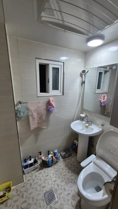 화장실 전체 세정 완료