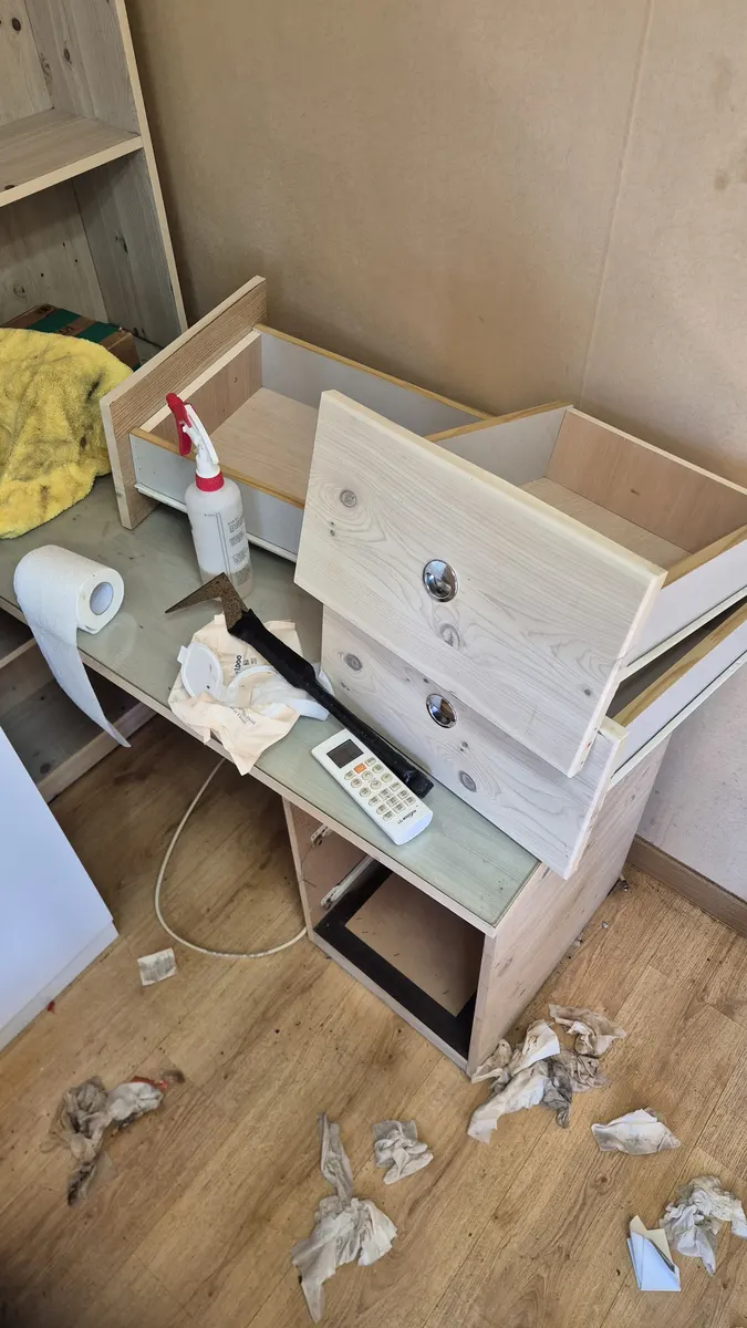 수납장 서랍 분해 세정