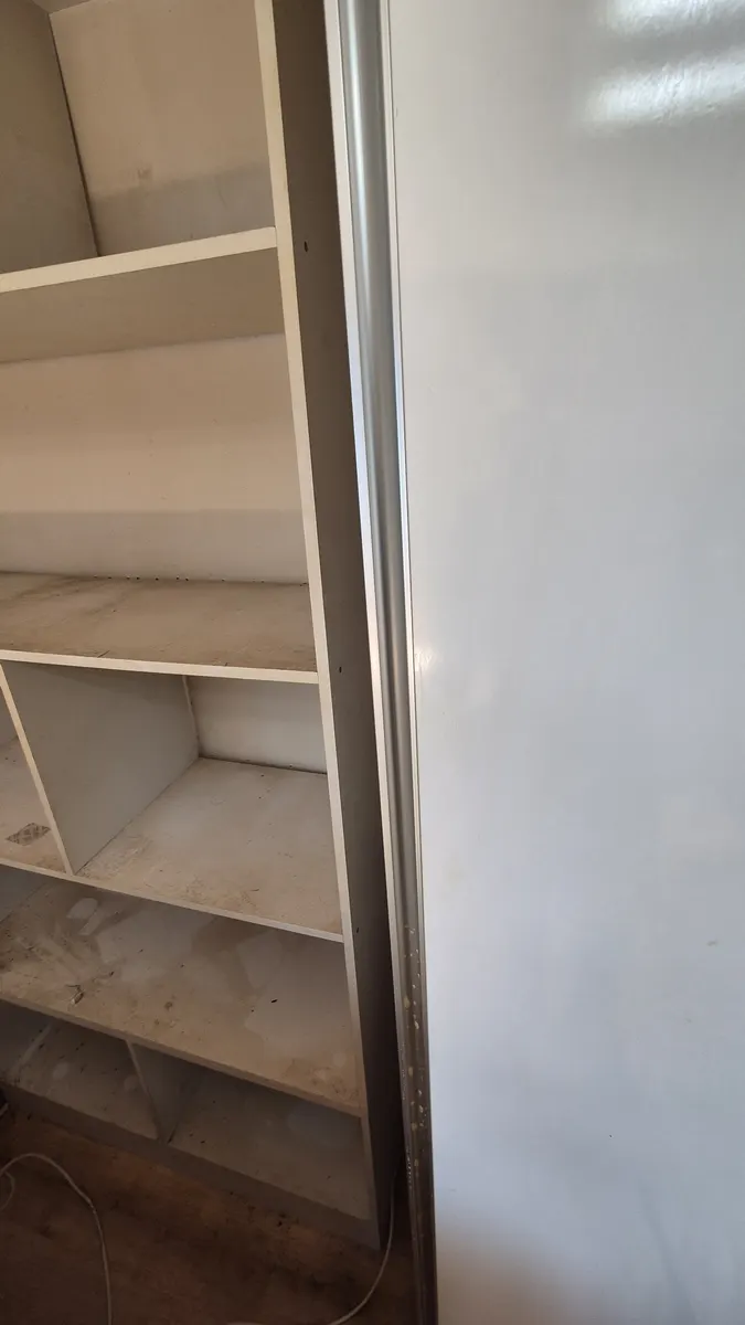 수납장 레일 세정 후