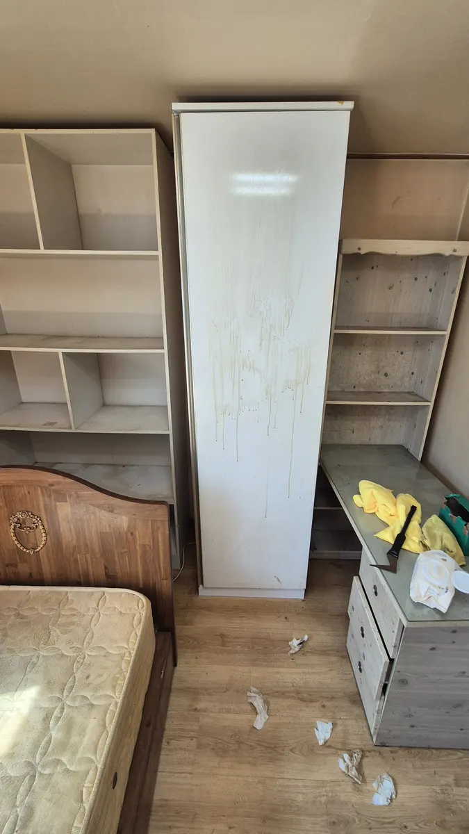 옷장 세정 방 전체 작업 전경