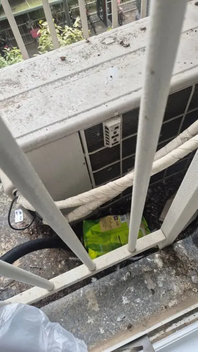 비둘기 배설물 실외기