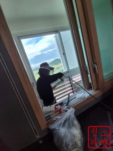 청라 작업자 베란다 세정
