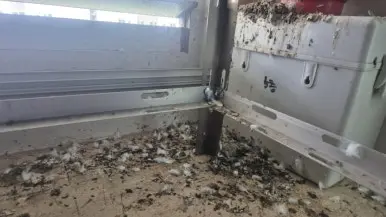 비둘기 배설물 실외기