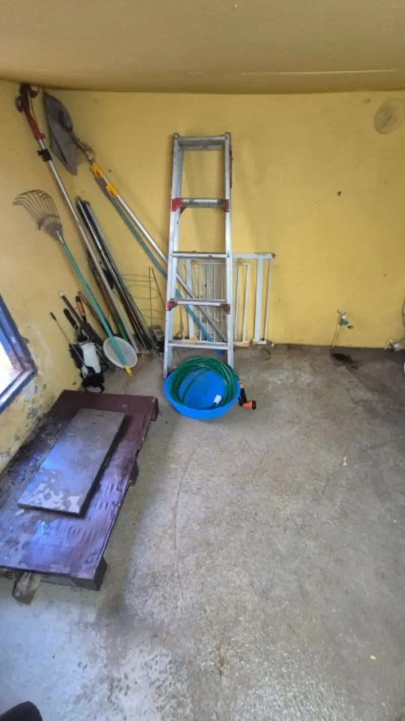 오수 청소 완료 바닥