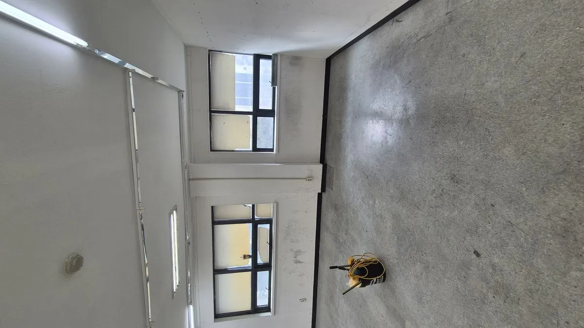 사무실 시트지 제거 완료 전체 모습