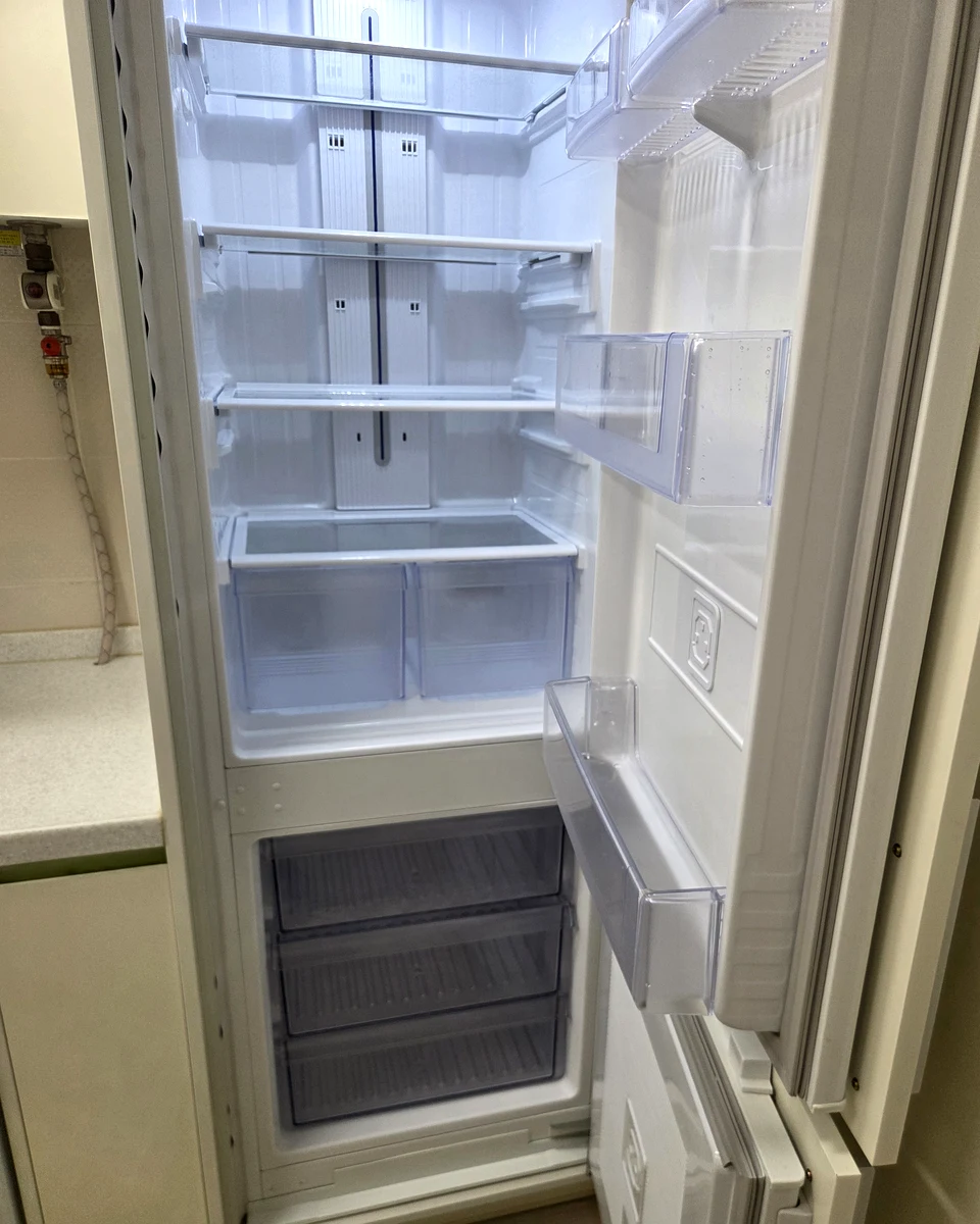 여의도 원룸 냉장고 내부 세정 완료